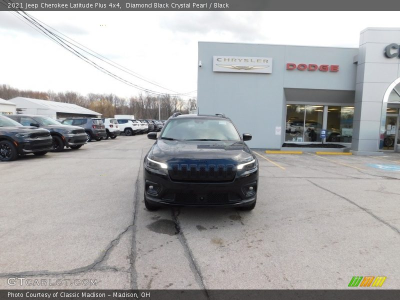 Diamond Black Crystal Pearl / Black 2021 Jeep Cherokee Latitude Plus 4x4