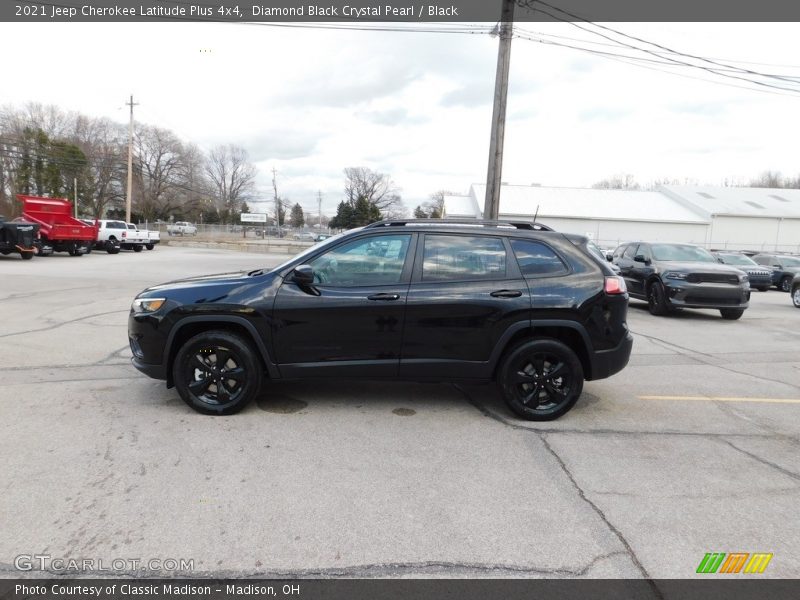 Diamond Black Crystal Pearl / Black 2021 Jeep Cherokee Latitude Plus 4x4