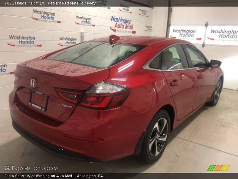 Radiant Red Metallic / Ivory 2021 Honda Insight EX