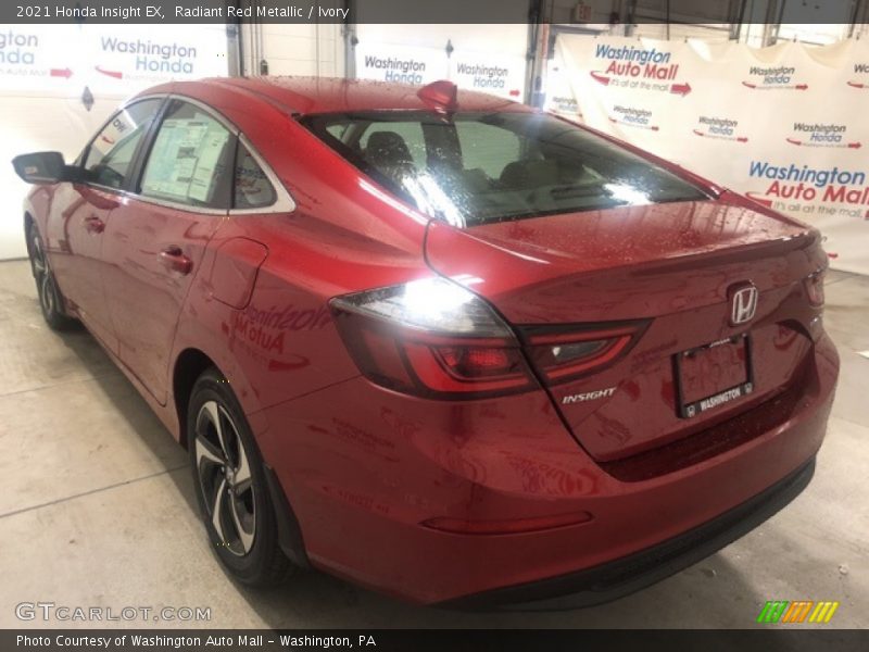 Radiant Red Metallic / Ivory 2021 Honda Insight EX