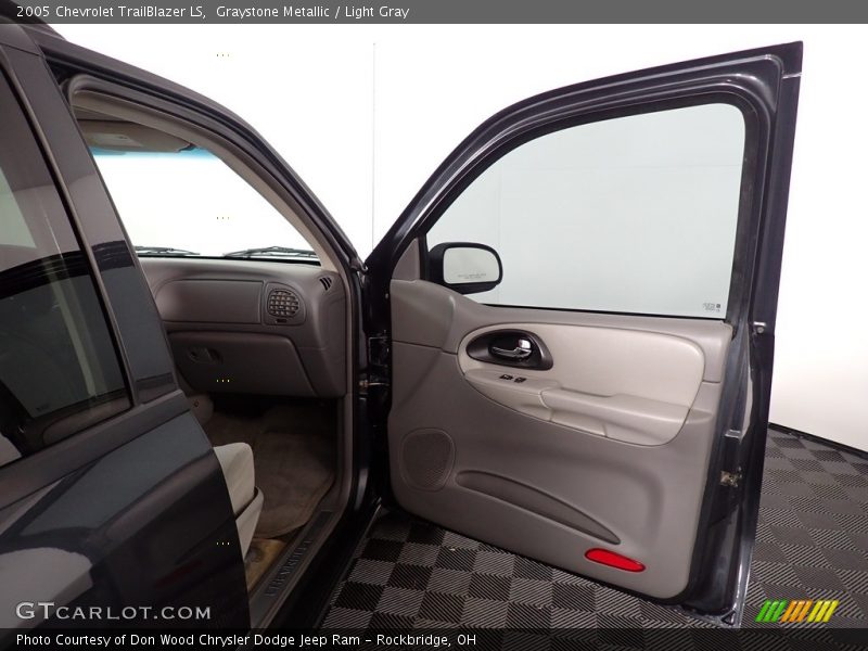 Graystone Metallic / Light Gray 2005 Chevrolet TrailBlazer LS