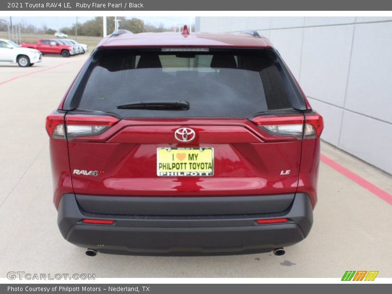 Ruby Flare Pearl / Black 2021 Toyota RAV4 LE