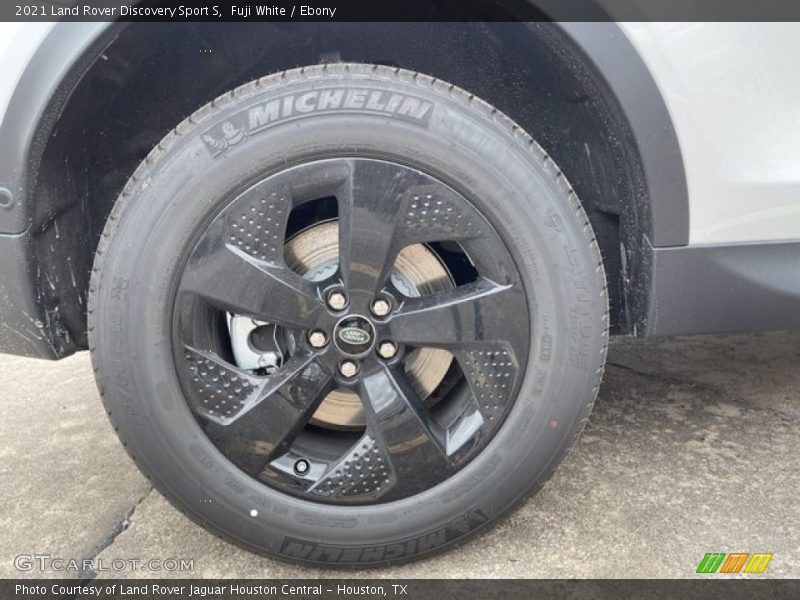 Fuji White / Ebony 2021 Land Rover Discovery Sport S