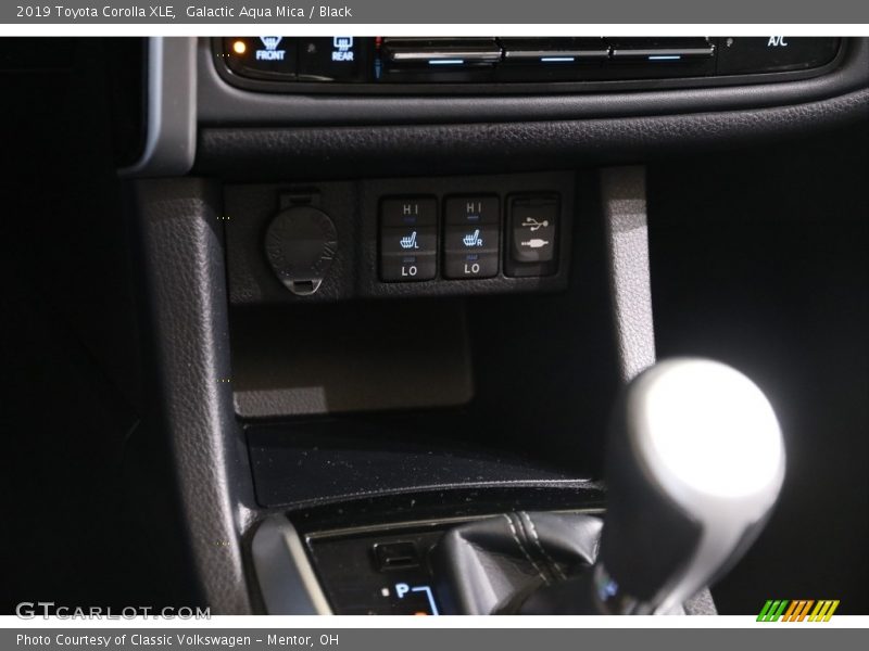 Galactic Aqua Mica / Black 2019 Toyota Corolla XLE