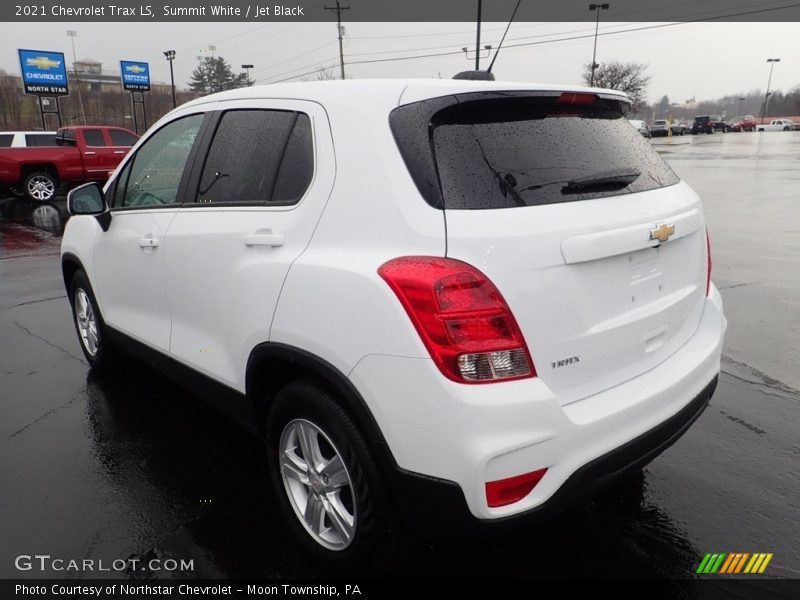 Summit White / Jet Black 2021 Chevrolet Trax LS