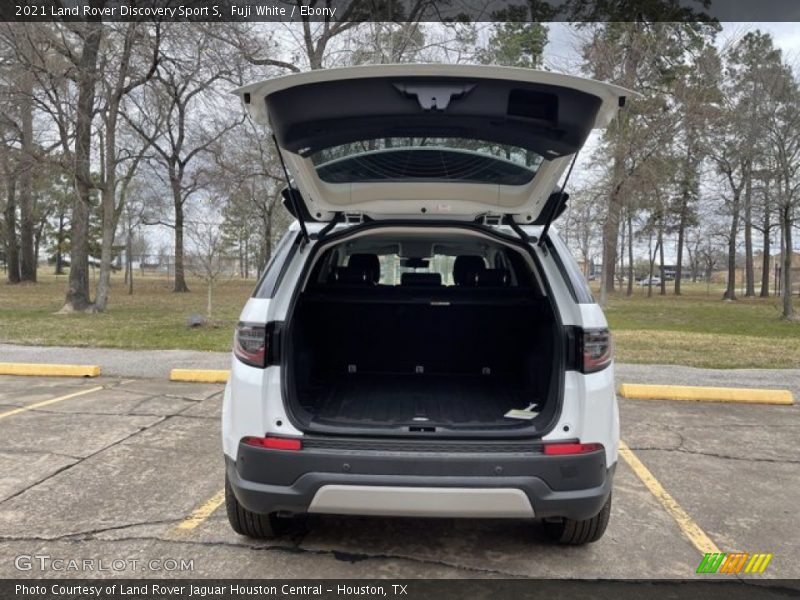 Fuji White / Ebony 2021 Land Rover Discovery Sport S