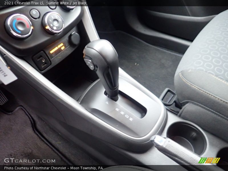 Summit White / Jet Black 2021 Chevrolet Trax LS