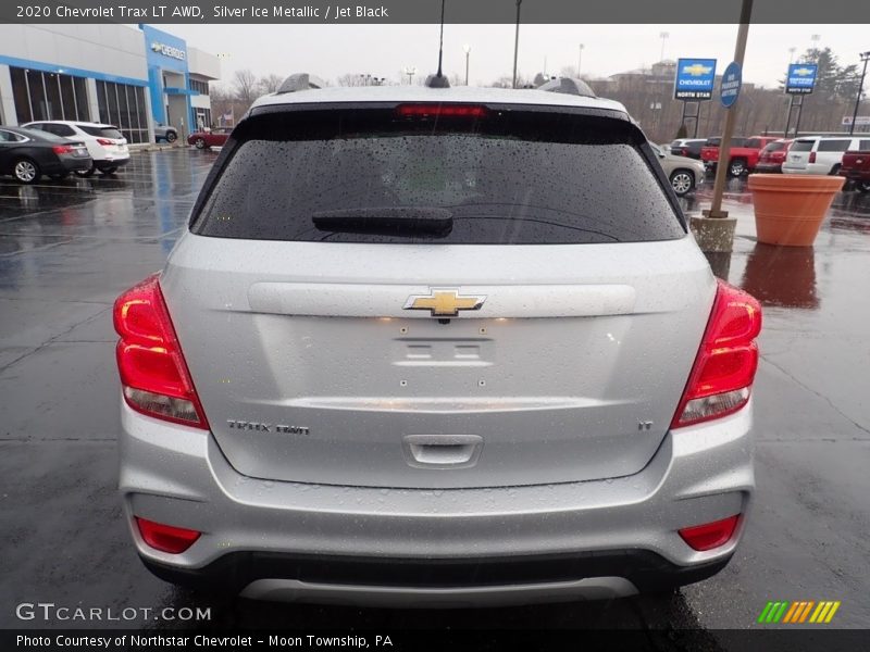 Silver Ice Metallic / Jet Black 2020 Chevrolet Trax LT AWD