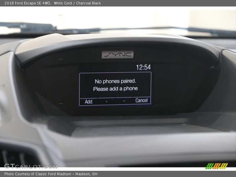 White Gold / Charcoal Black 2018 Ford Escape SE 4WD