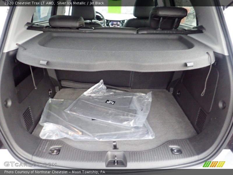 Silver Ice Metallic / Jet Black 2020 Chevrolet Trax LT AWD