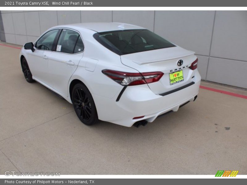 Wind Chill Pearl / Black 2021 Toyota Camry XSE