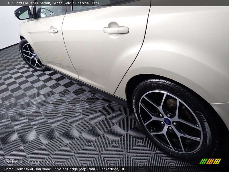 White Gold / Charcoal Black 2017 Ford Focus SEL Sedan