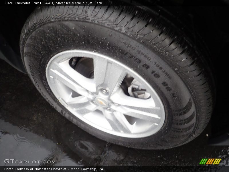 Silver Ice Metallic / Jet Black 2020 Chevrolet Trax LT AWD