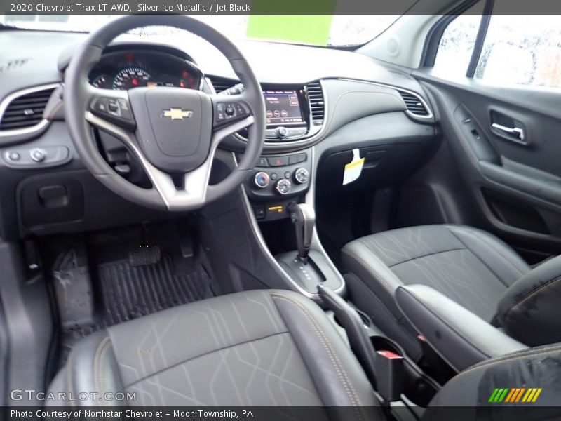 Silver Ice Metallic / Jet Black 2020 Chevrolet Trax LT AWD