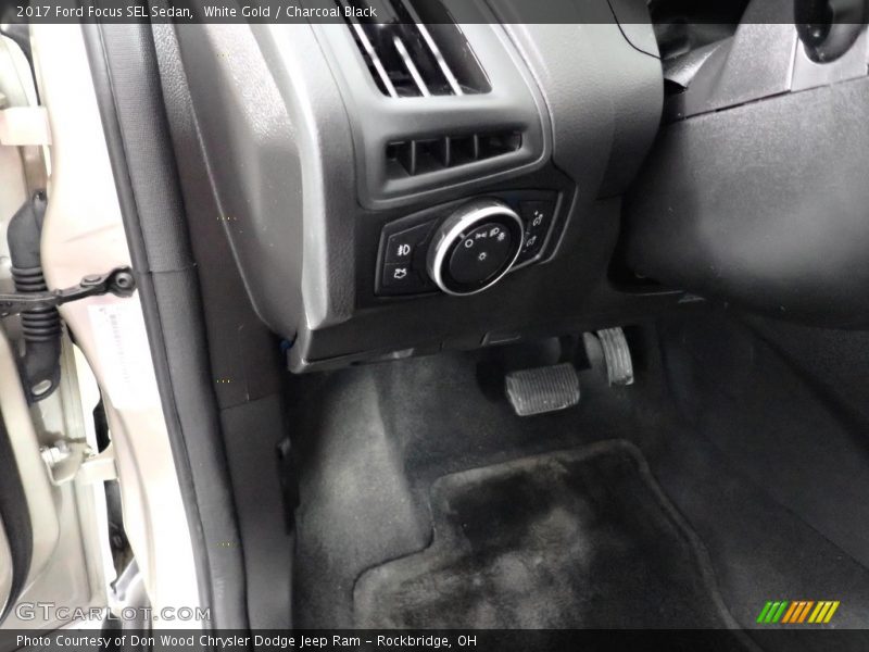 White Gold / Charcoal Black 2017 Ford Focus SEL Sedan
