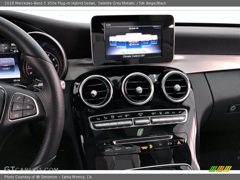 Selenite Grey Metallic / Silk Beige/Black 2018 Mercedes-Benz C 350e Plug-in Hybrid Sedan