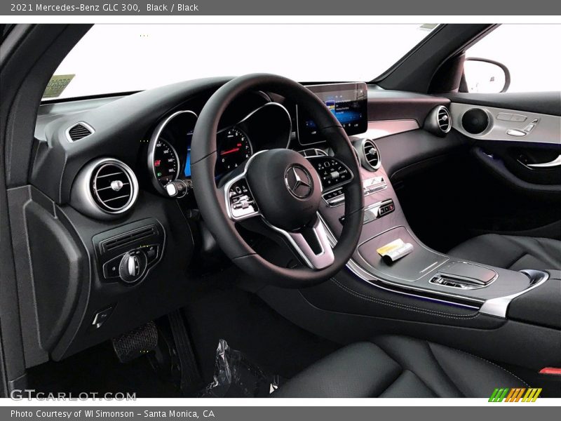 Black / Black 2021 Mercedes-Benz GLC 300