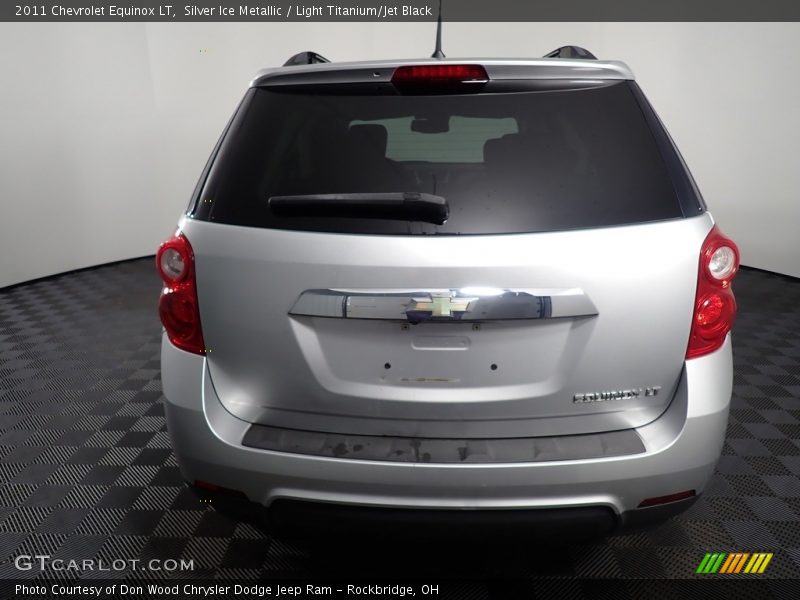 Silver Ice Metallic / Light Titanium/Jet Black 2011 Chevrolet Equinox LT