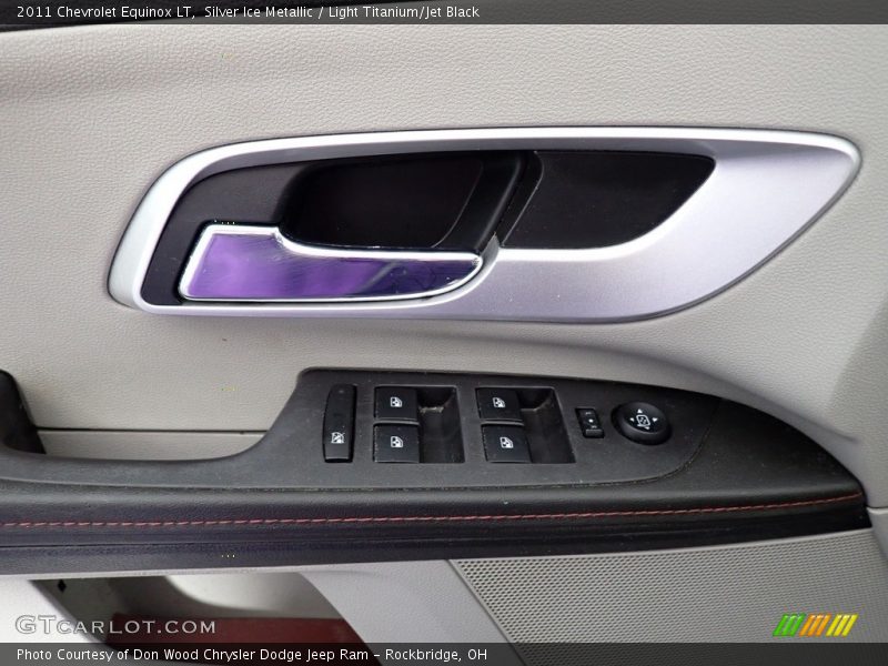 Silver Ice Metallic / Light Titanium/Jet Black 2011 Chevrolet Equinox LT