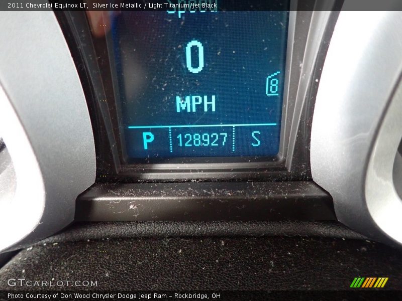 Silver Ice Metallic / Light Titanium/Jet Black 2011 Chevrolet Equinox LT