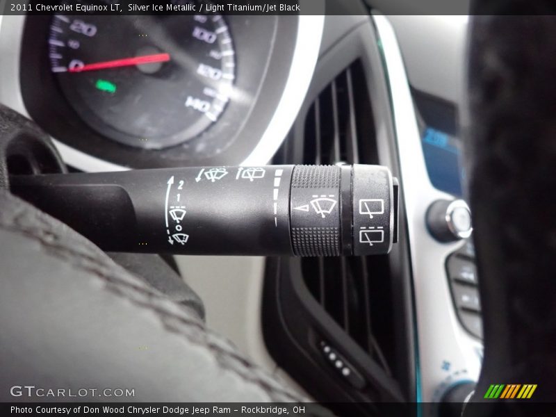 Silver Ice Metallic / Light Titanium/Jet Black 2011 Chevrolet Equinox LT