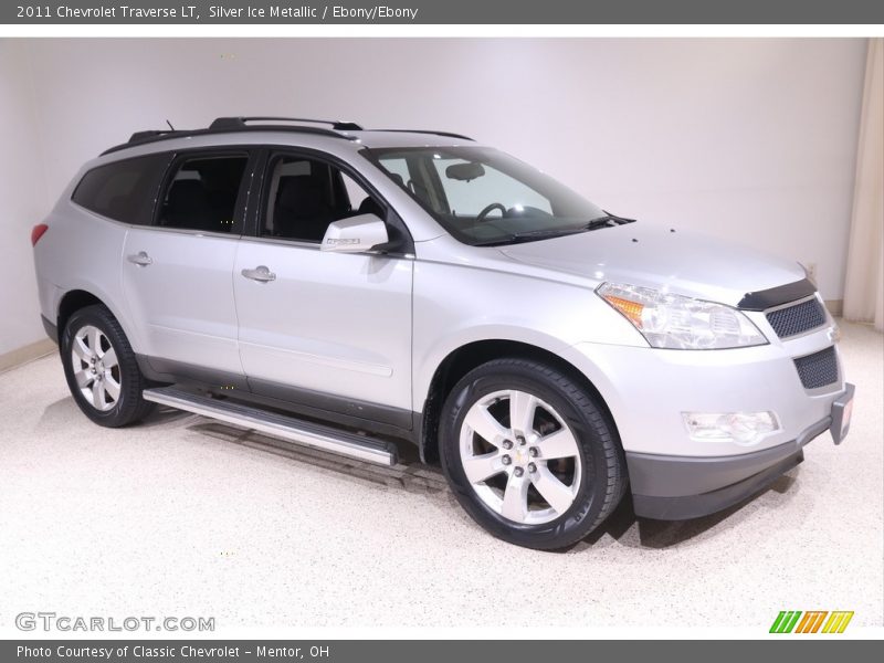 Silver Ice Metallic / Ebony/Ebony 2011 Chevrolet Traverse LT