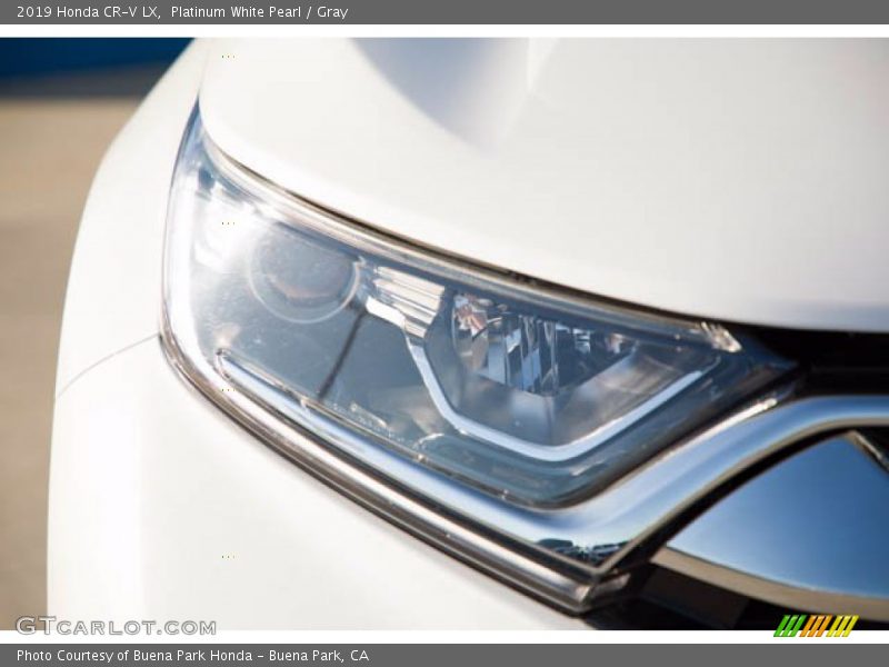 Platinum White Pearl / Gray 2019 Honda CR-V LX