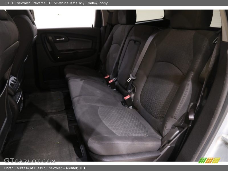 Silver Ice Metallic / Ebony/Ebony 2011 Chevrolet Traverse LT