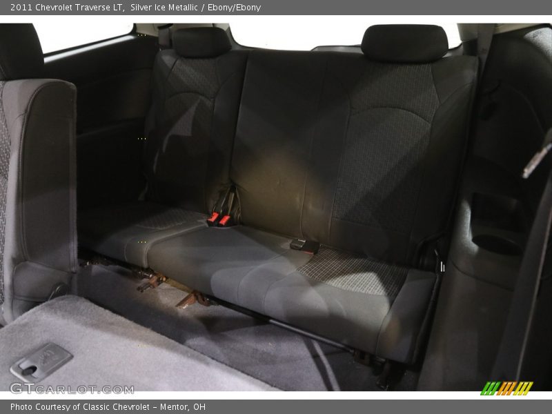 Silver Ice Metallic / Ebony/Ebony 2011 Chevrolet Traverse LT
