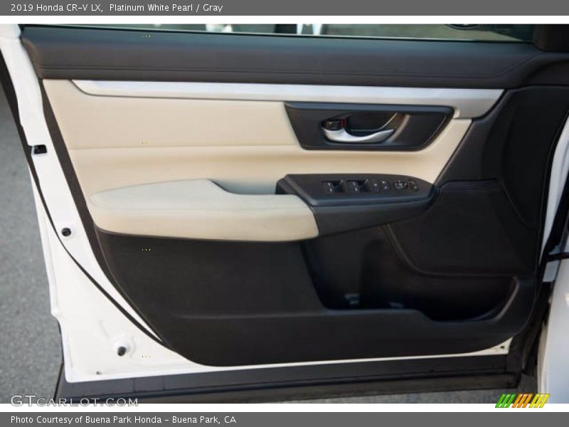 Platinum White Pearl / Gray 2019 Honda CR-V LX