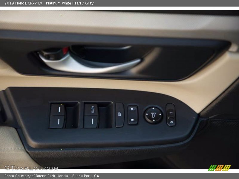 Platinum White Pearl / Gray 2019 Honda CR-V LX