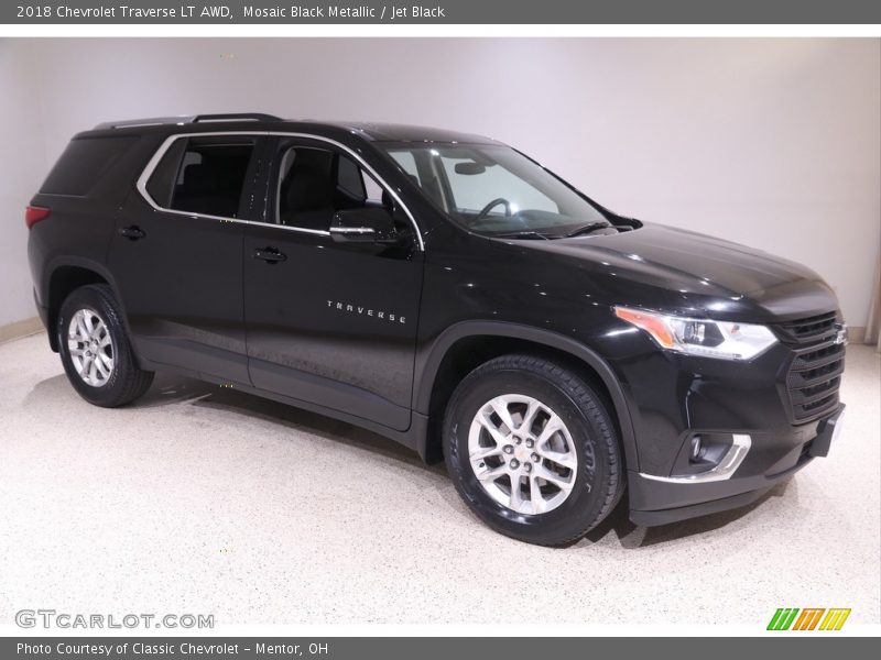 Mosaic Black Metallic / Jet Black 2018 Chevrolet Traverse LT AWD