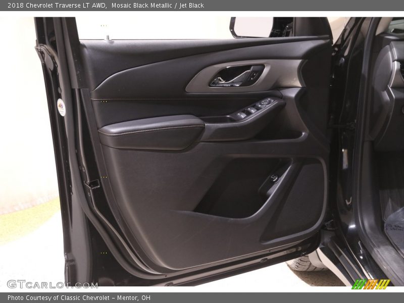 Mosaic Black Metallic / Jet Black 2018 Chevrolet Traverse LT AWD