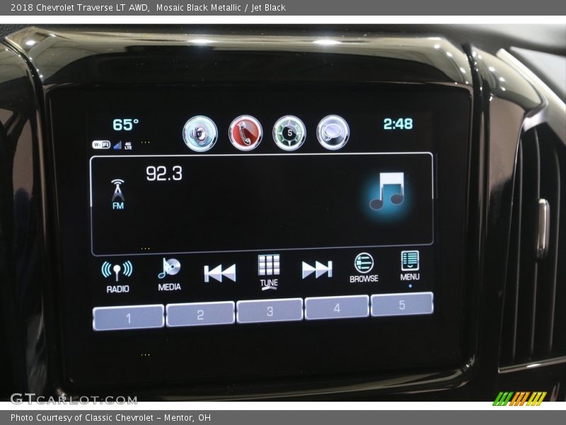 Mosaic Black Metallic / Jet Black 2018 Chevrolet Traverse LT AWD