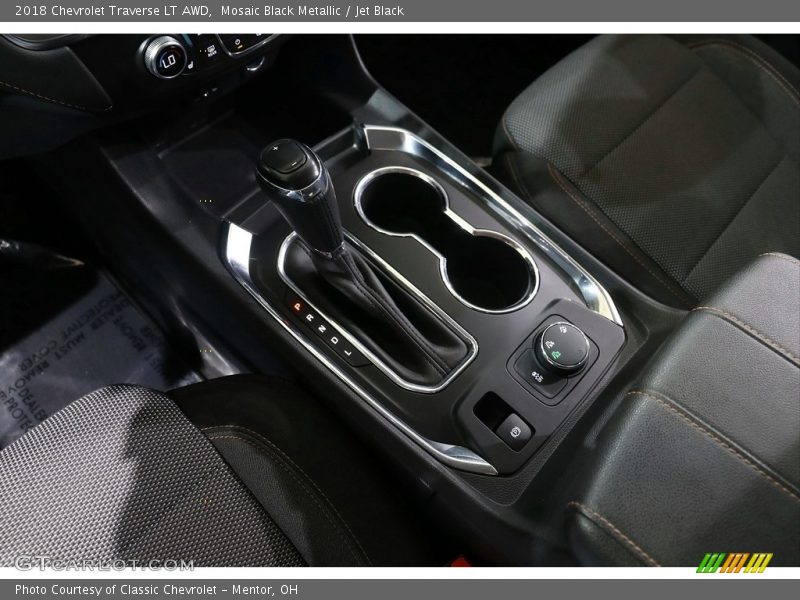 Mosaic Black Metallic / Jet Black 2018 Chevrolet Traverse LT AWD
