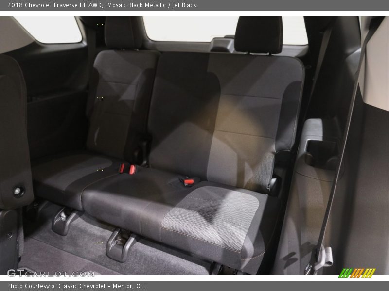 Mosaic Black Metallic / Jet Black 2018 Chevrolet Traverse LT AWD