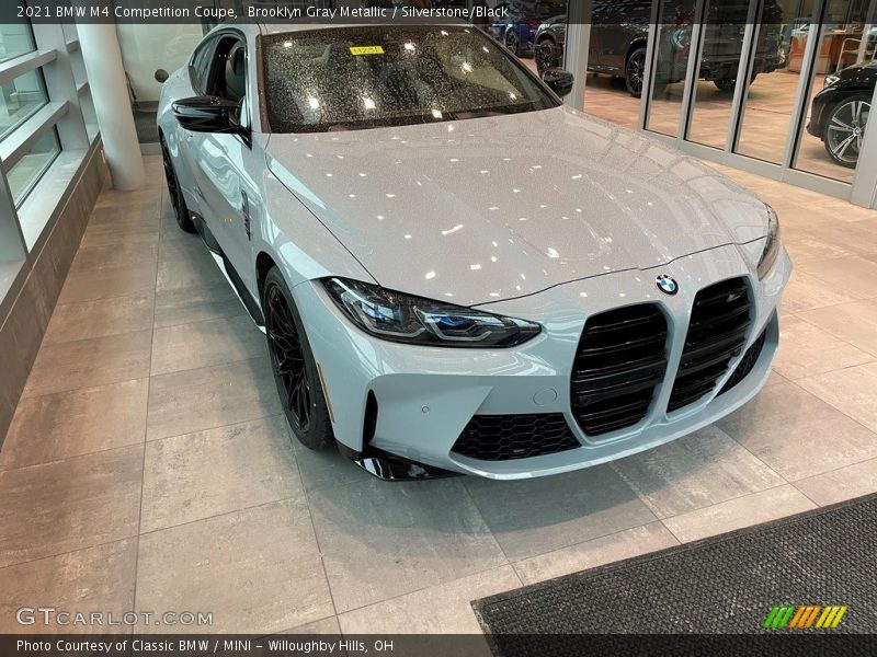 Front 3/4 View of 2021 M4 Competition Coupe