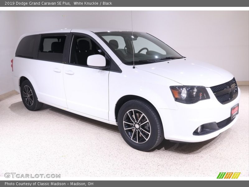White Knuckle / Black 2019 Dodge Grand Caravan SE Plus