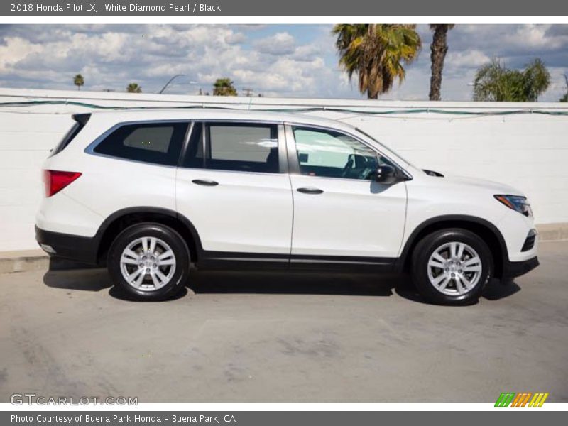 White Diamond Pearl / Black 2018 Honda Pilot LX