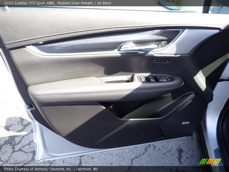 Radiant Silver Metallic / Jet Black 2020 Cadillac XT6 Sport AWD