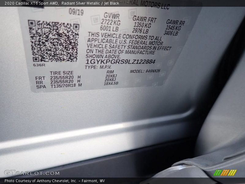 Radiant Silver Metallic / Jet Black 2020 Cadillac XT6 Sport AWD