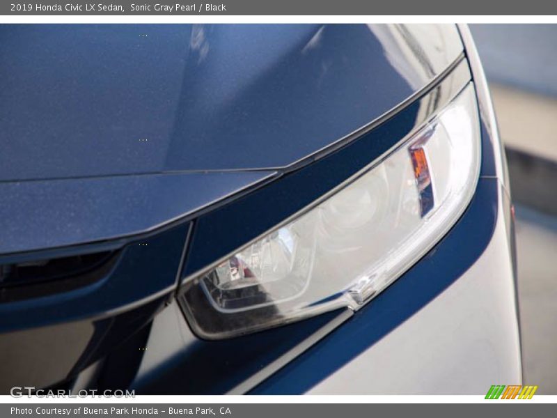 Sonic Gray Pearl / Black 2019 Honda Civic LX Sedan
