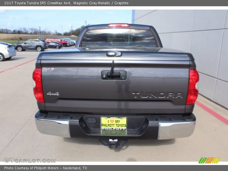 Magnetic Gray Metallic / Graphite 2017 Toyota Tundra SR5 CrewMax 4x4