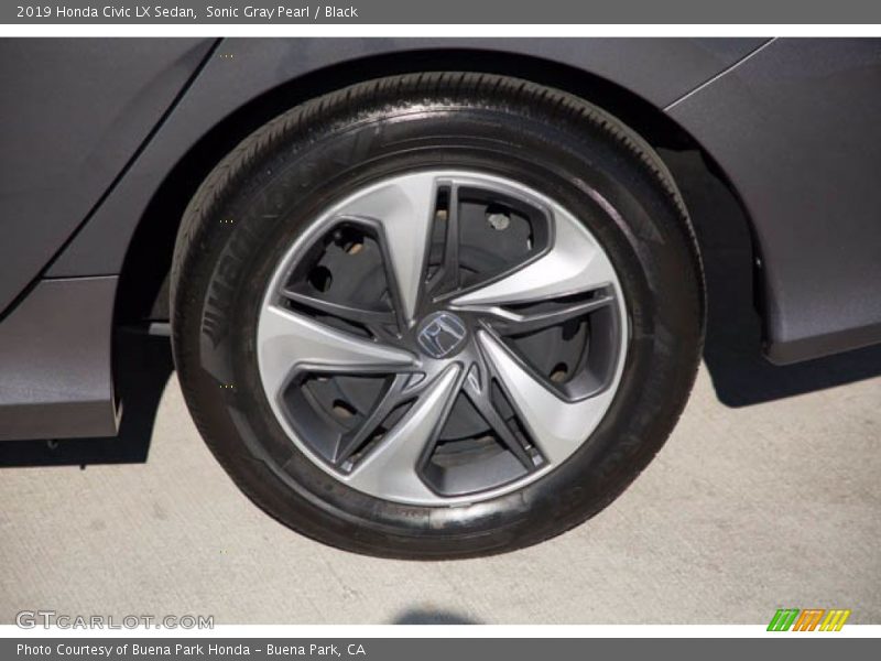 Sonic Gray Pearl / Black 2019 Honda Civic LX Sedan