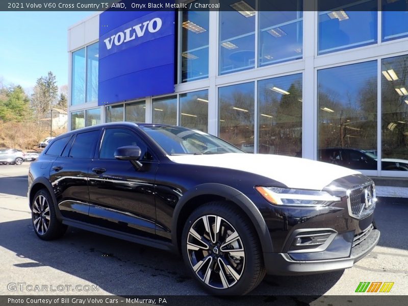 Onyx Black Metallic / Charcoal 2021 Volvo V60 Cross Country T5 AWD