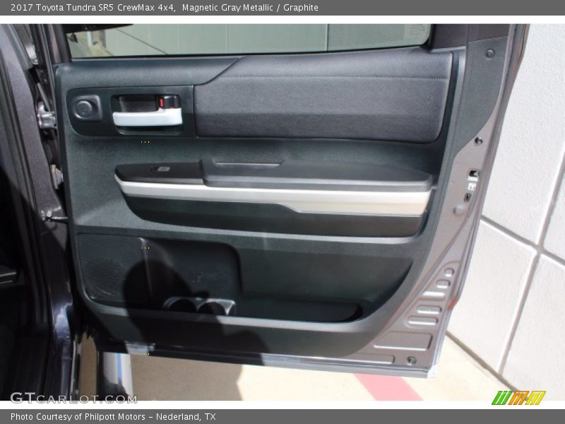 Magnetic Gray Metallic / Graphite 2017 Toyota Tundra SR5 CrewMax 4x4