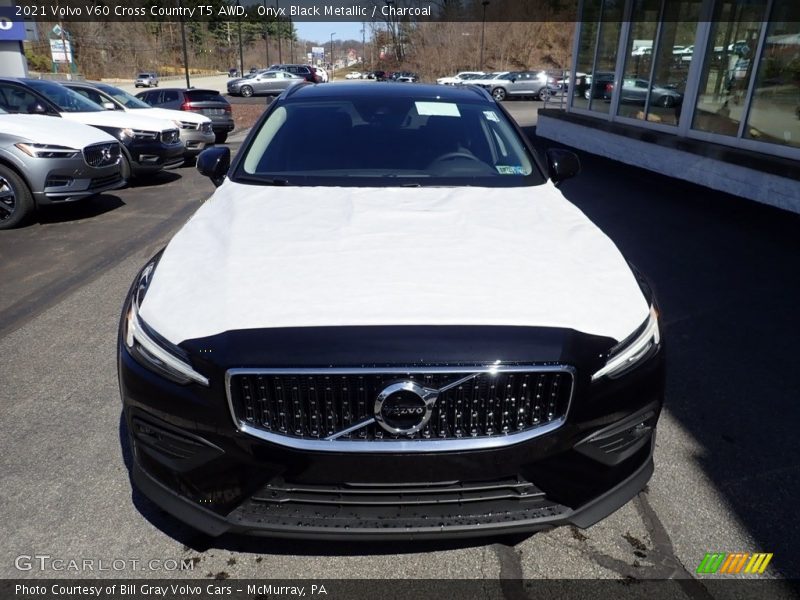 Onyx Black Metallic / Charcoal 2021 Volvo V60 Cross Country T5 AWD