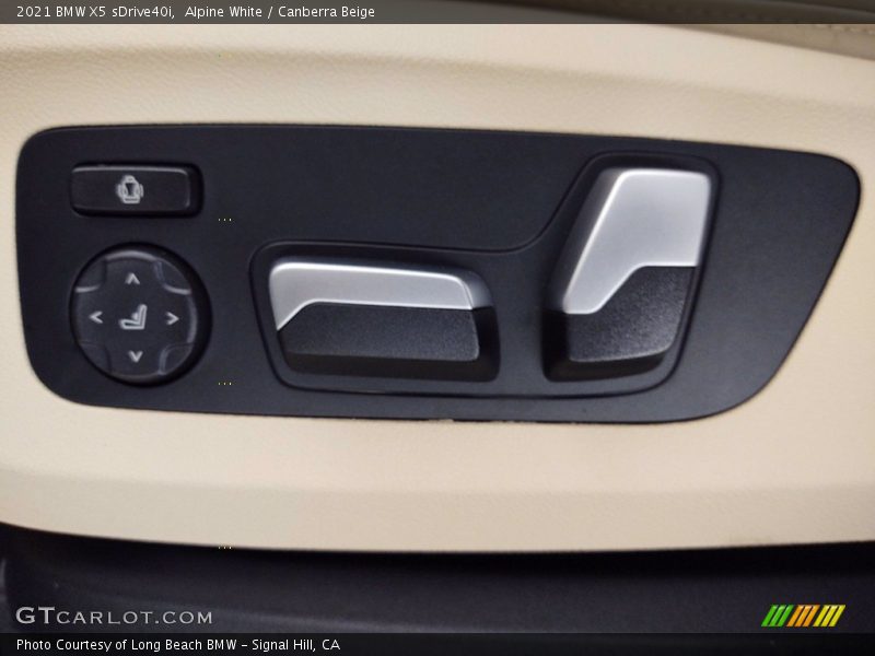Alpine White / Canberra Beige 2021 BMW X5 sDrive40i