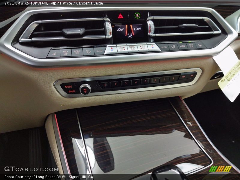 Alpine White / Canberra Beige 2021 BMW X5 sDrive40i