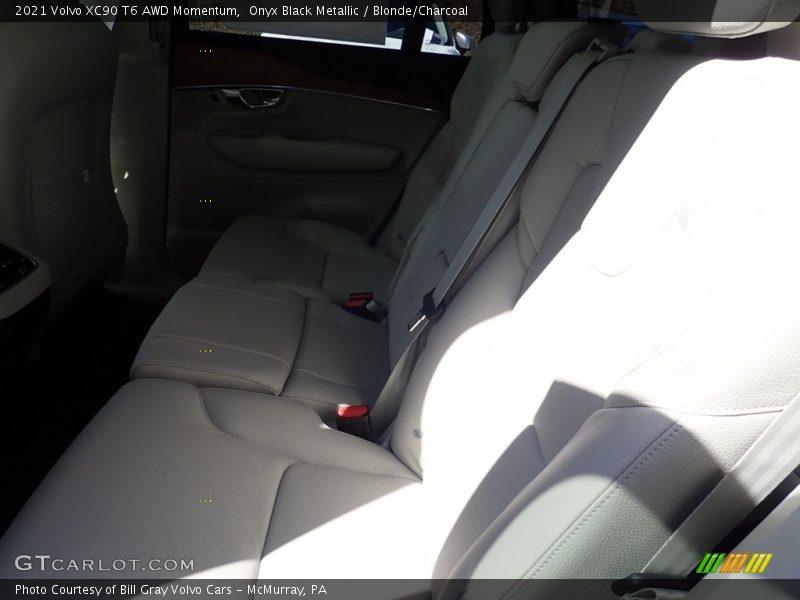 Onyx Black Metallic / Blonde/Charcoal 2021 Volvo XC90 T6 AWD Momentum